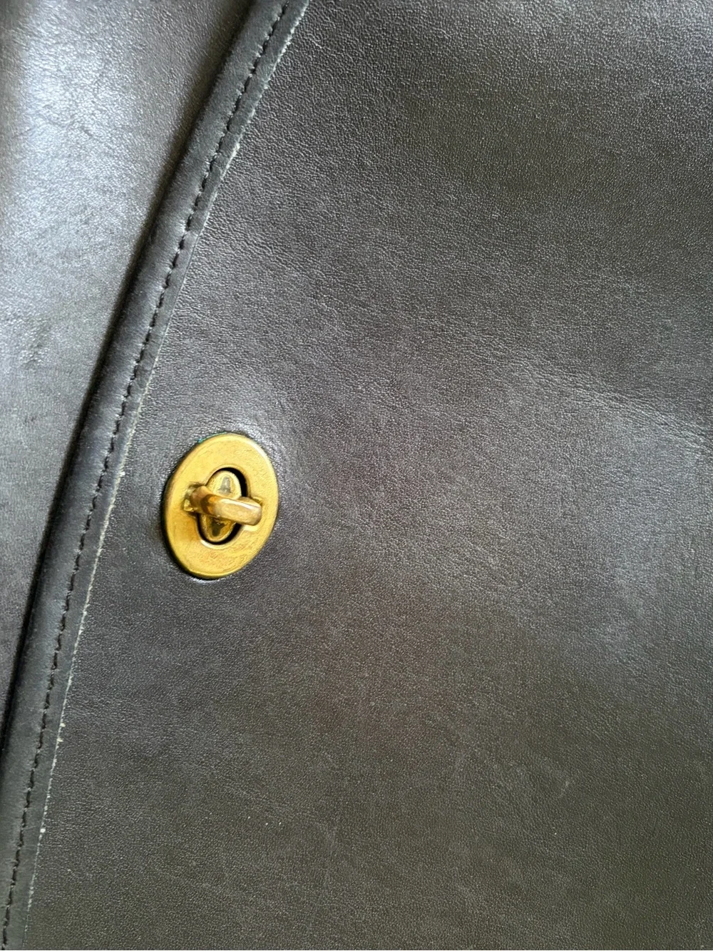 VTG Coach Classic City Bag